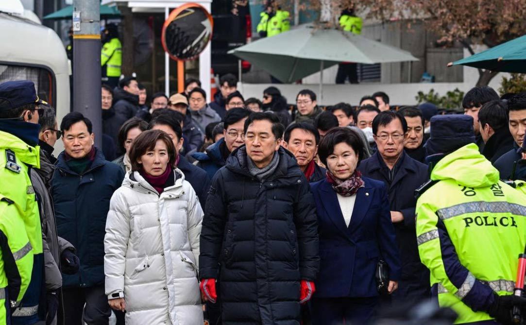 尹锡悦拘捕令执行失败 公调处移交权限后“反悔”再申请延期