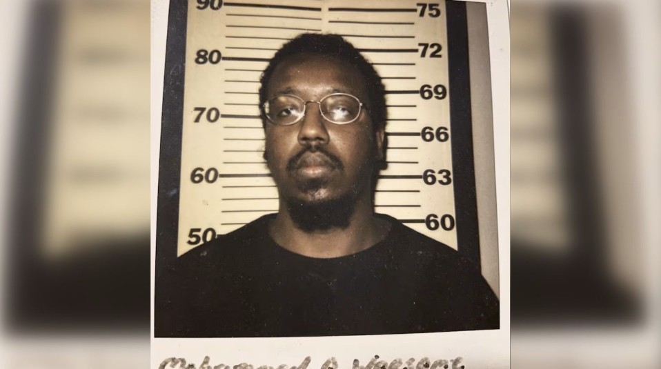 蒙特利尔一名与基地组织有联系的男子因威胁袭击而被指控，已被要求接受精神病评估